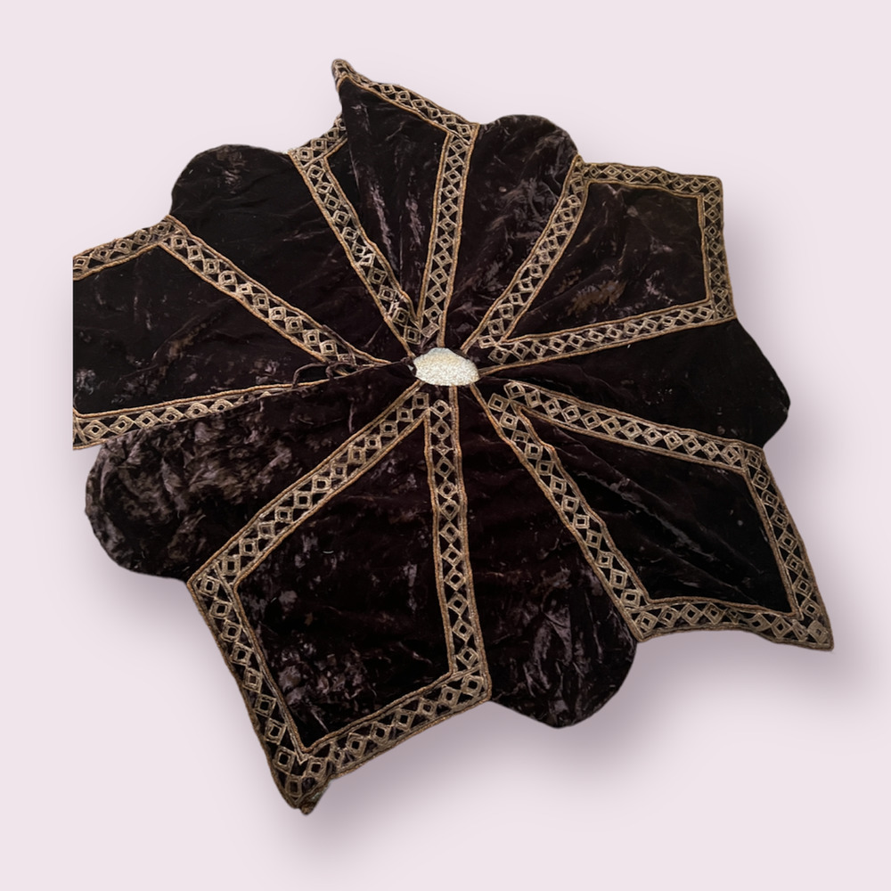 Farrisilk Round Luxuries Christmas Tree Skirt